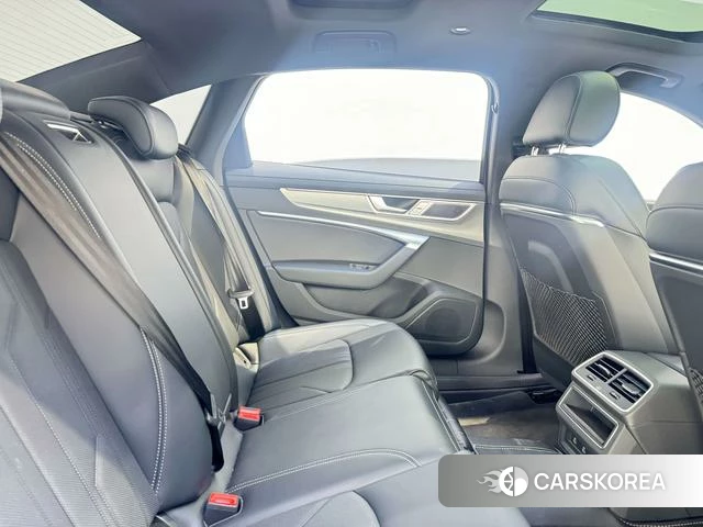Audi A6L 2025 Черный из Китая, фото 4