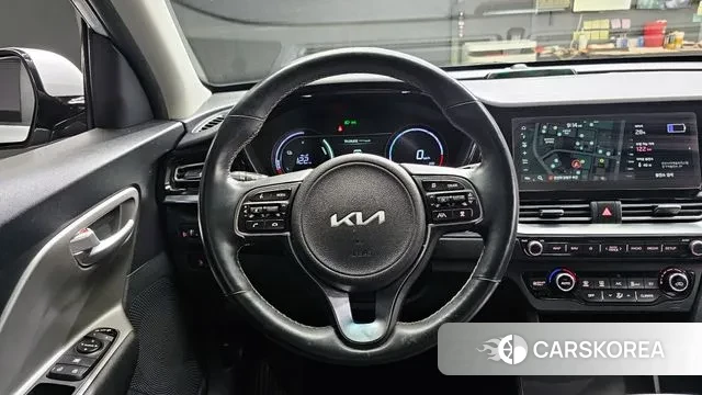 Kia Niro Plus 2022 Серебряный из Кореи, фото 4