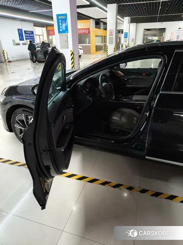 BYD Han EV 2021 Черный из Китая, фото 4