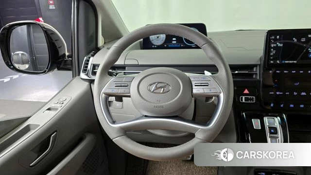 Hyundai Staria 2024 Черный из Кореи, фото 4