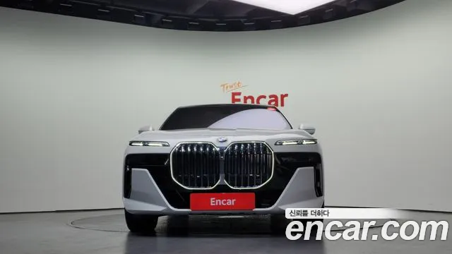 BMW 7 Series (G70) id 2681465 из Кореи 4