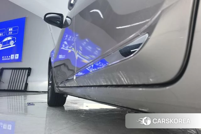 Toyota Corolla 2018 Темно-серый из Китая, фото 4