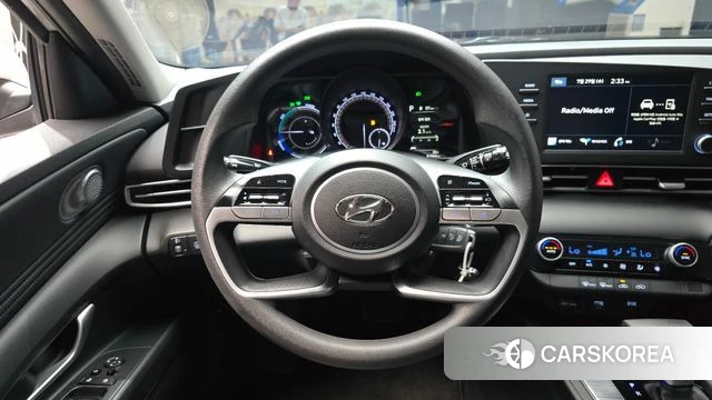 Hyundai Avante Hybrid (CN7) 2022 Серебристо-серый из Кореи, фото 4