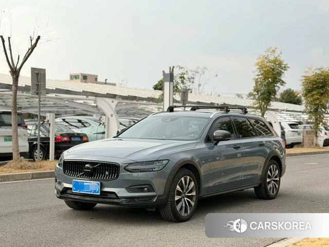 Volvo V90 2021 Синий из Китая, фото 4