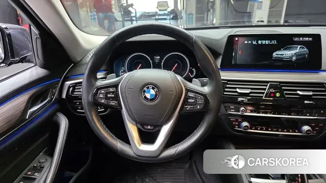 BMW 5 Series (G30) 2018 Серый из Кореи, фото 4