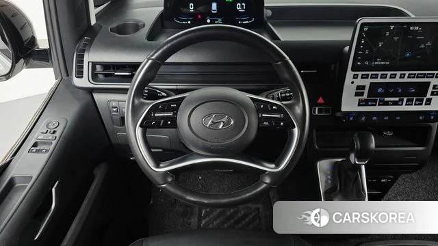 Hyundai Staria 2023 Белый из Кореи, фото 4