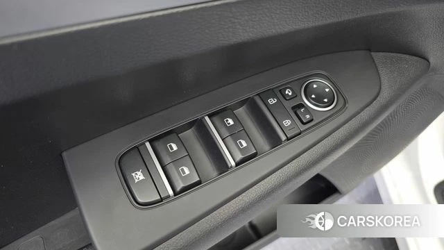 Kia The New K3 2nd generation 2022 Белый из Кореи, фото 4
