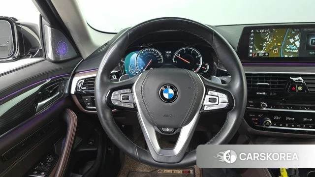 BMW 5 Series (G30) 2018 Черный из Кореи, фото 4