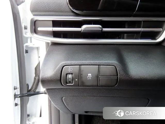 Hyundai The New Avante (CN7) 2024 Белый из Кореи, фото 4