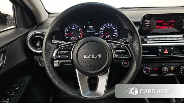Kia The New K3 2nd generation 2022 Белый из Кореи, фото 4