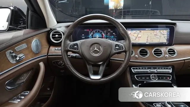 Mercedes-Benz E-Class W213 2018 Черный из Кореи, фото 4