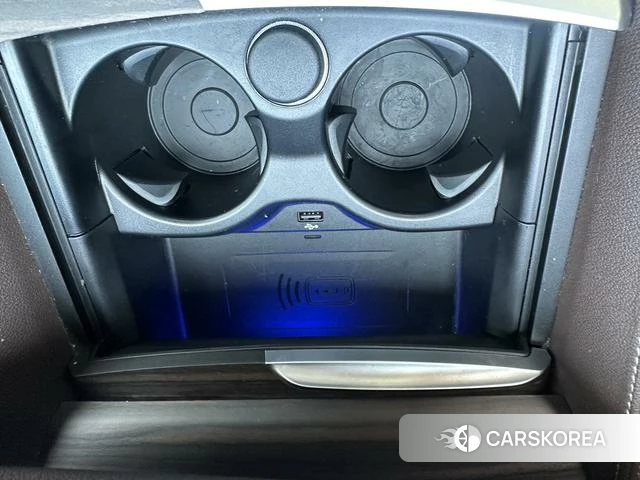 BMW 5 series 2023 Черный из Китая, фото 4
