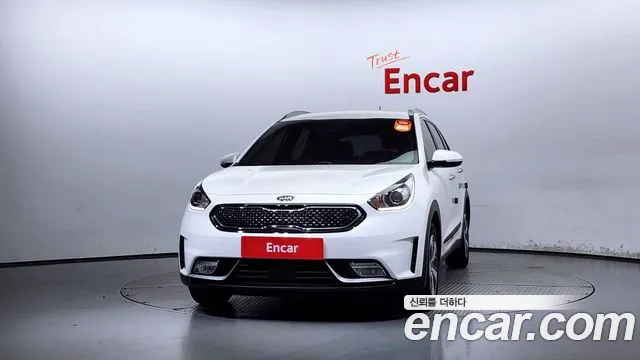 Kia Niro 2018 Белый из Кореи, фото 4