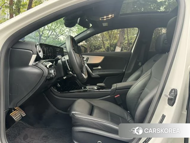 Mercedes-Benz Class A AMG 2024 Белый из Китая, фото 4