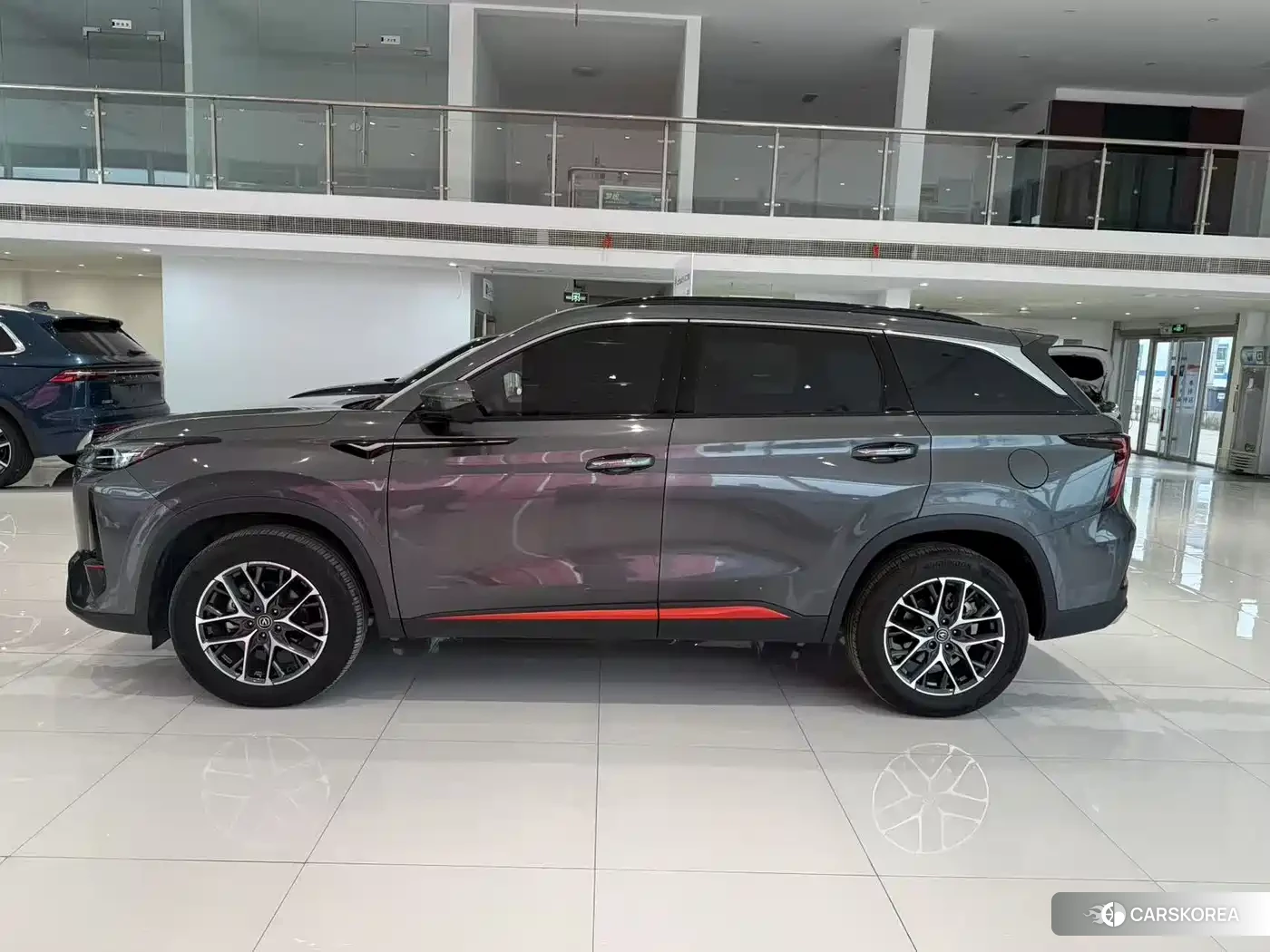 Chang'an Changan CS75PLUS 2023 Silver/gray из Китая, фото 4