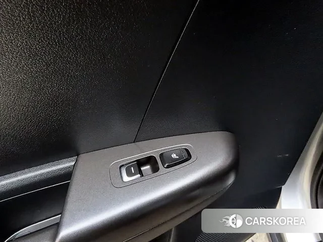 Kia Sportage The Bold 2018 Серебристо-серый из Кореи, фото 4