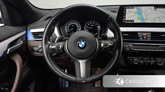 BMW X2 (F39) 2022 Светло-серебряный цвет из Кореи, фото 4