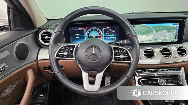 Mercedes-Benz E-Class W213 2018 Белый из Кореи, фото 4