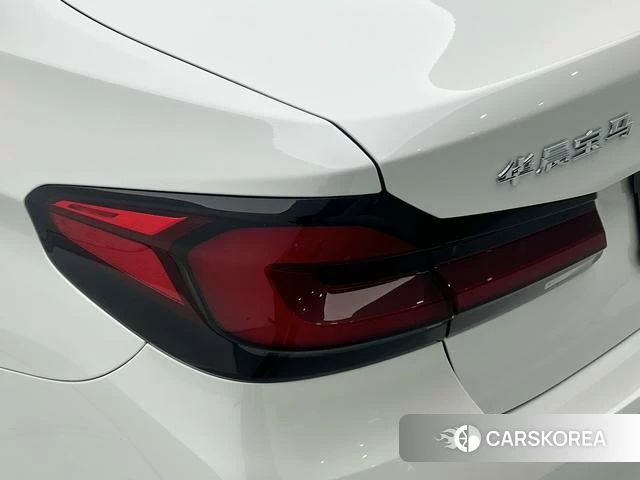 BMW 5 series 2021 Белый из Китая, фото 4