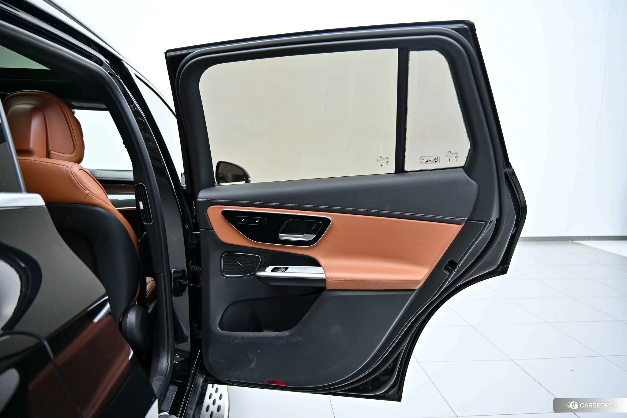 Mercedes-Benz GLC 2023 Черный из Китая, фото 4