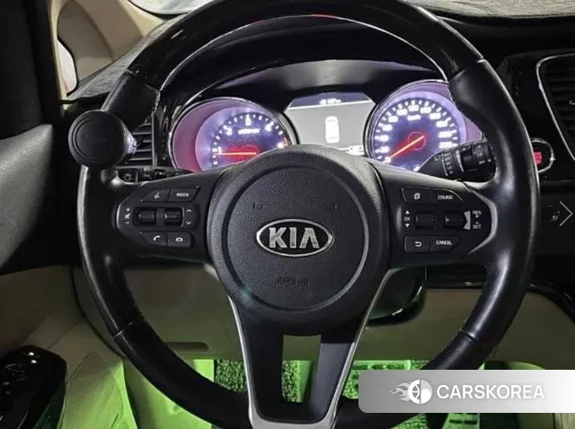 Kia The New Carnival 2019 Черный из Кореи, фото 4