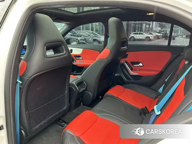 Mercedes-Benz Class A AMG (imported) 2024 Белый из Китая, фото 4