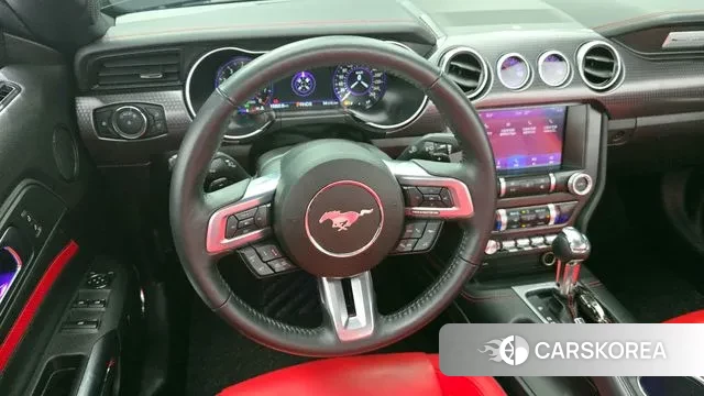 Ford Mustang 2022 Черный из Кореи, фото 4
