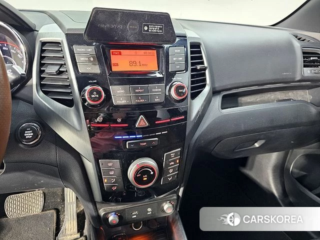 Ssangyong Tivoli Armor 2018 Серебряный из Кореи, фото 4