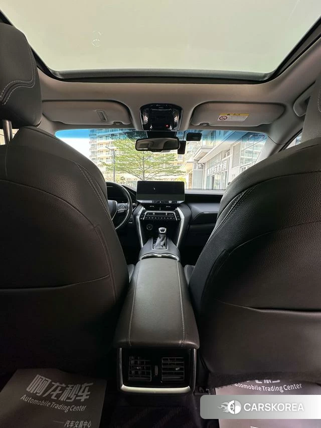 Toyota Ling Fang HARRIER 2024 Белый из Китая, фото 4