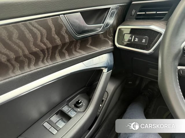 Audi A6 (C8) 2021 Белый из Кореи, фото 4