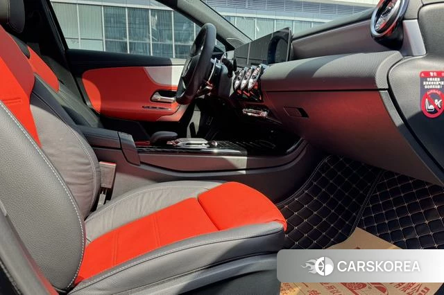 Mercedes-Benz Class A AMG 2024 Черный из Китая, фото 4