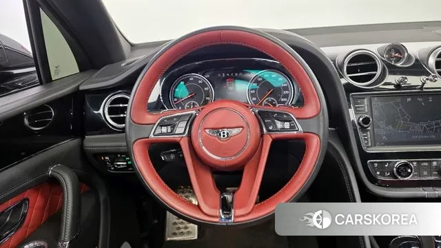 Bentley Bentayga 2018 Черный из Кореи, фото 4