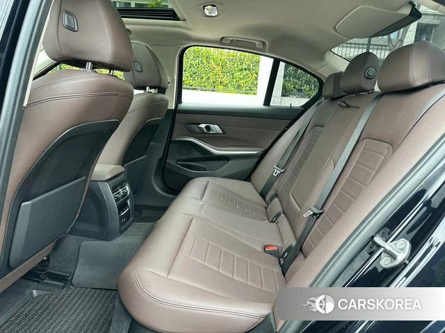 BMW 3 series 2021 Черный из Китая, фото 4