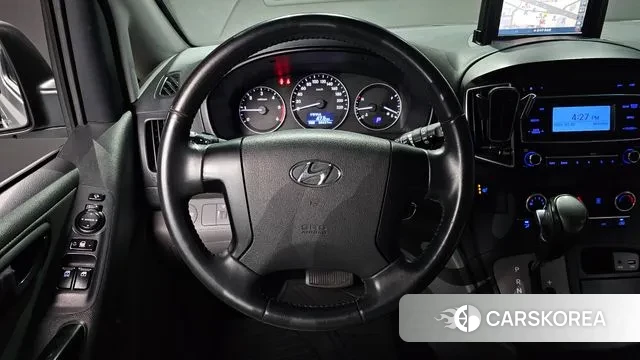 Hyundai The New Grand Starex 2019 Серебристо-серый из Кореи, фото 4