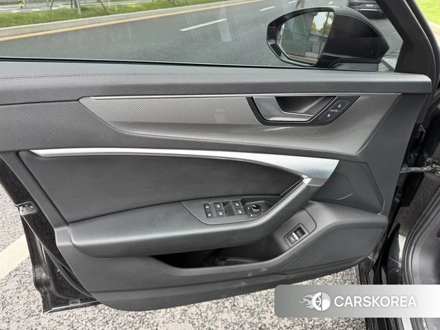 Audi A6L 2022 Черный из Китая, фото 4