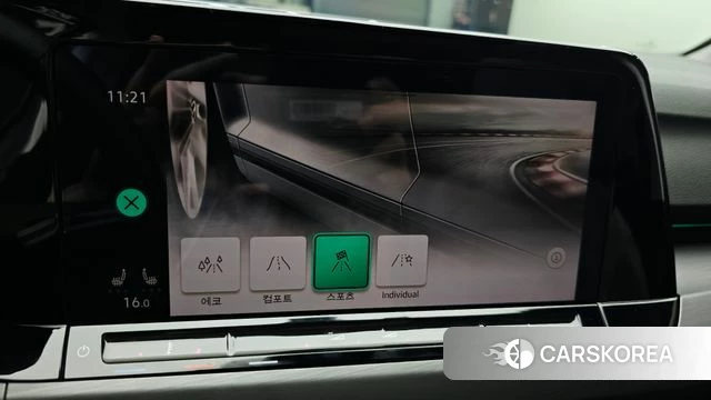 Volkswagen Golf 8th Generation 2024 Серый из Кореи, фото 4