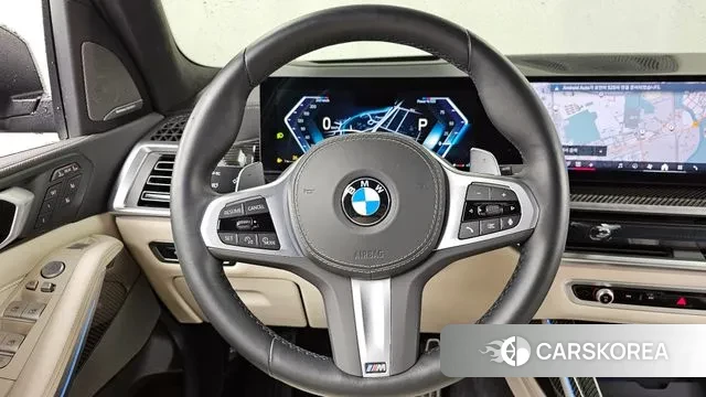 BMW X7 (G07) 2025 Черный из Кореи, фото 4