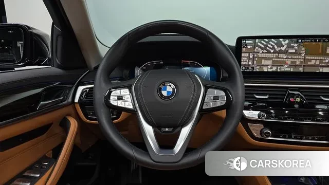 BMW 5 Series (G30) 2022 Черный из Кореи, фото 4