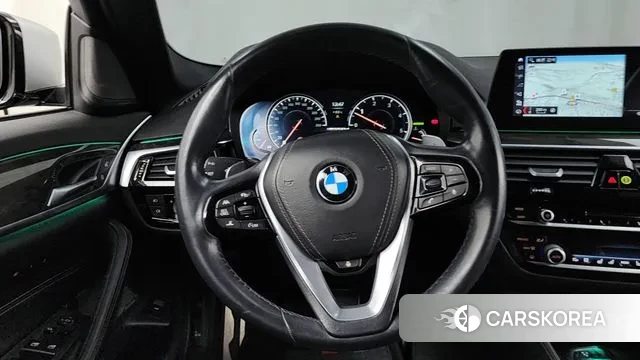 BMW 5 Series (G30) 2018 Черный из Кореи, фото 4