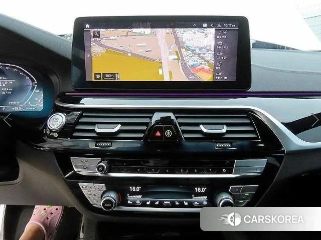 BMW 5 Series (G30) 2023 Белый из Кореи, фото 4