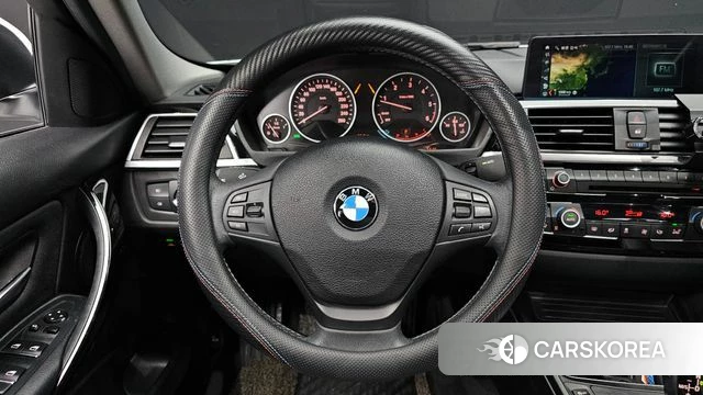 BMW 3 Series (F30) 2018 Белый из Кореи, фото 4