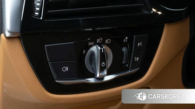 BMW 5 Series (G30) 2022 Белый из Кореи, фото 4