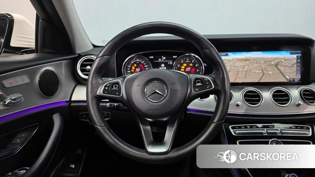 Mercedes-Benz E-Class W213 2018 Белый из Кореи, фото 4