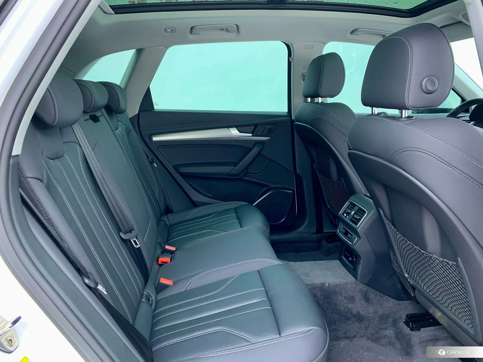 Audi Q5L 2021 Белый из Китая, фото 4