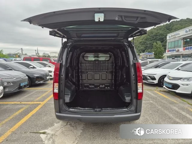 Hyundai Staria 2024 Серый из Кореи, фото 4