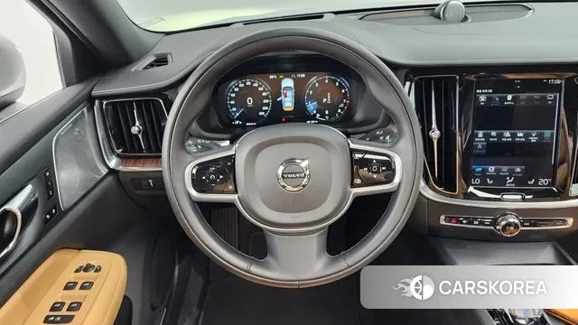 Volvo S60 3rd generation 2021 Серебряный из Кореи, фото 4