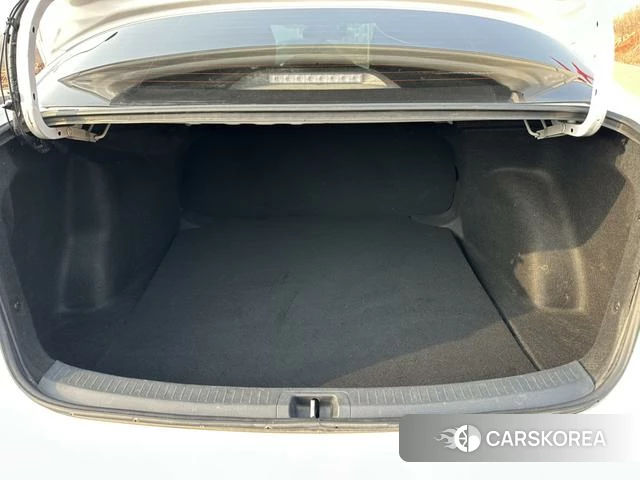 Toyota Corolla 2023 Белый из Китая, фото 4