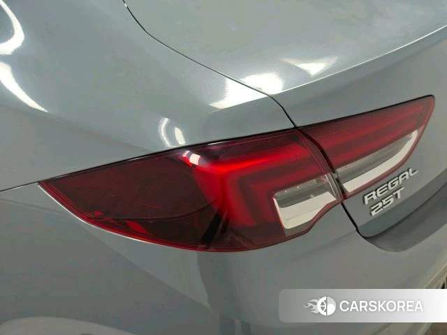 Buick Regal 2023 Темно-серый из Китая, фото 4
