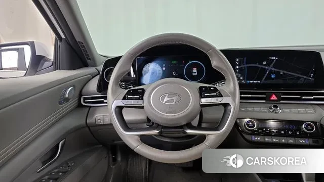 Hyundai The New Avante Hybrid (CN7) 2023 Белый из Кореи, фото 4