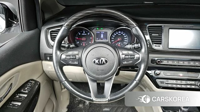 Kia The New Carnival 2019 Серебряный из Кореи, фото 4